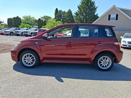 Salsa Red Pearl 2006 Scion xA Base 4dr Hatchback w/Manual