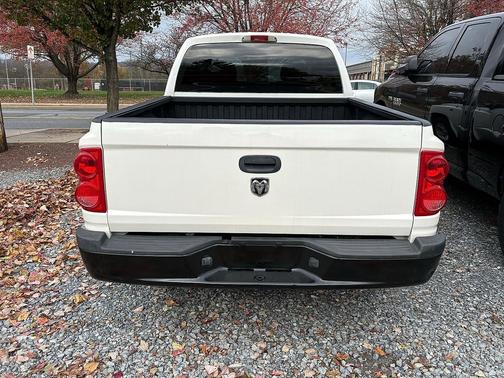 2009 Dodge Dakota ST Crew Cab
