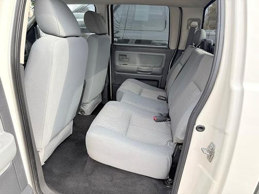 2009 Dodge Dakota ST Crew Cab