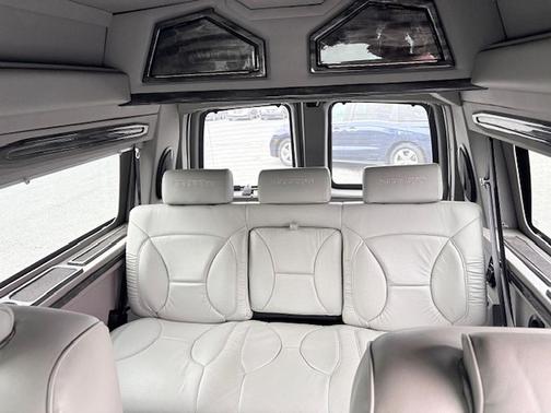 2014 GMC Savana 1500 Upfitter