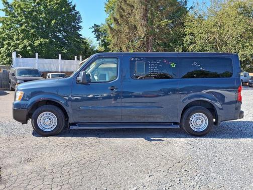 2015 Nissan NV Passenger NV3500 HD S V6