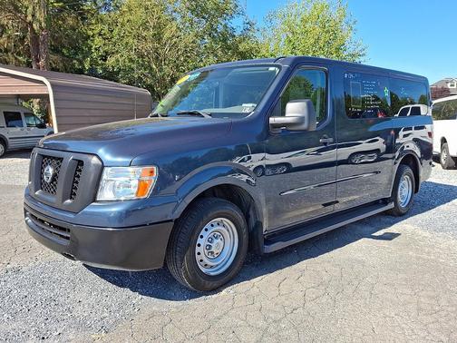 2015 Nissan NV Passenger NV3500 HD S V6