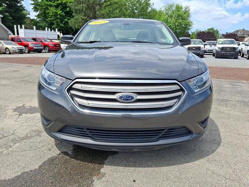 Dark Side Metallic 2015 Ford Taurus SE