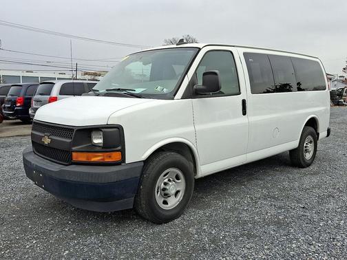 2017 Chevrolet Express 2500 LS