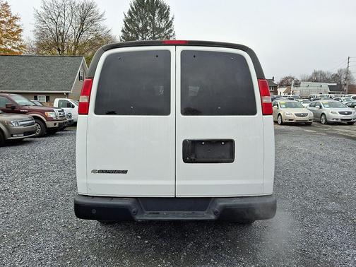 2017 Chevrolet Express 2500 LS