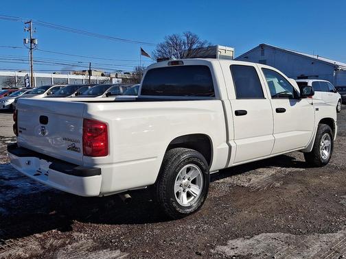 2009 Dodge Dakota ST Crew Cab