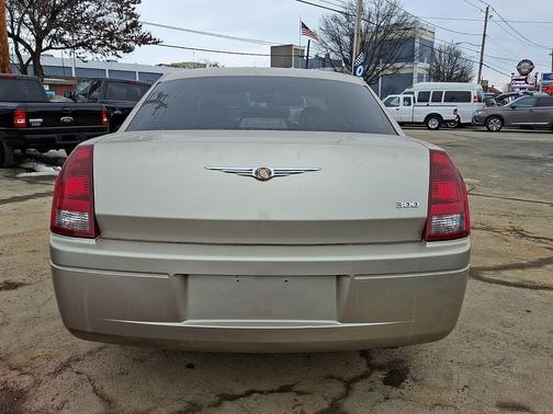 2006 Chrysler 300 Base