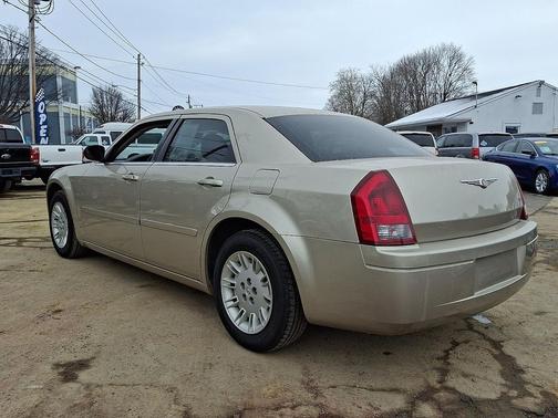 2006 Chrysler 300 Base