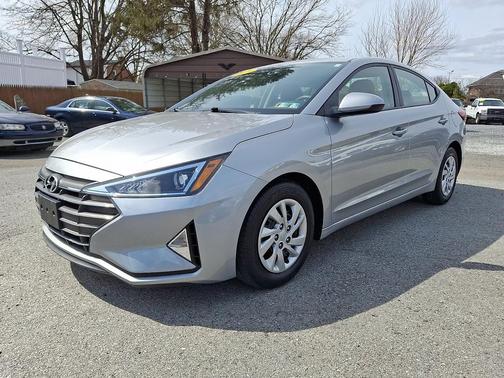 2020 Hyundai ELANTRA SE