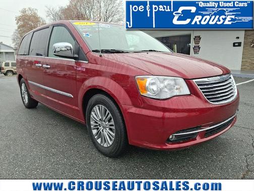 2013 Chrysler Town & Country Touring-L