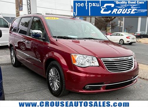 2013 Chrysler Town & Country Touring-L