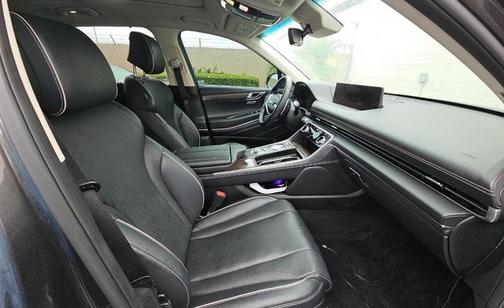 Himalayan Gray 2022 Genesis GV80 2.5T