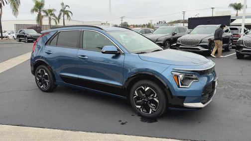 Mineral Blue 2023 Kia Niro EV Wind