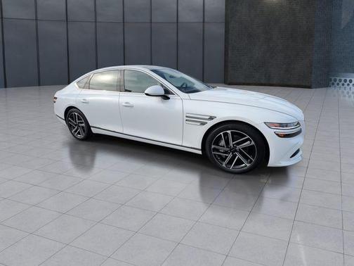 Uyuni White 2025 Genesis G80 2.5T Advanced AWD
