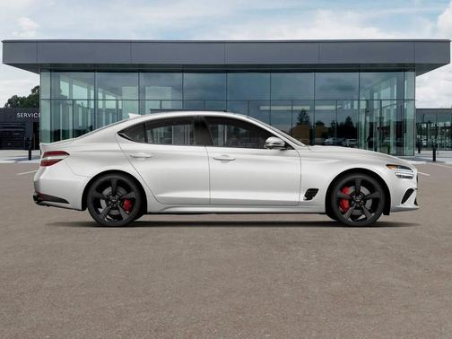 Uyuni White 2026 Genesis G70 3.3T RWD Sport Prestige