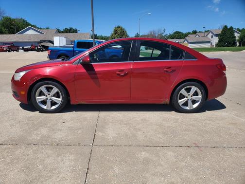 Red 2014 Chevrolet Cruze 2LT