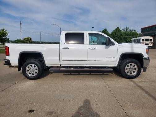White 2015 GMC Sierra 2500 SLT