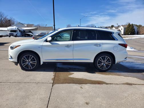 2018 INFINITI QX60 Base