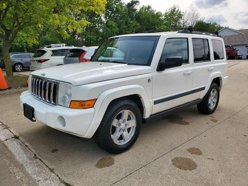2008 Jeep Commander Sport