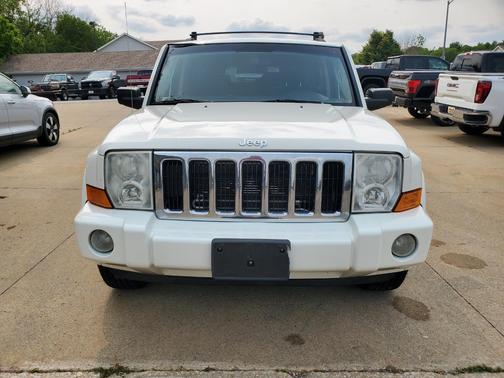 2008 Jeep Commander Sport