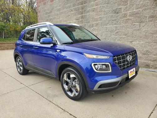 2023 Hyundai VENUE Limited