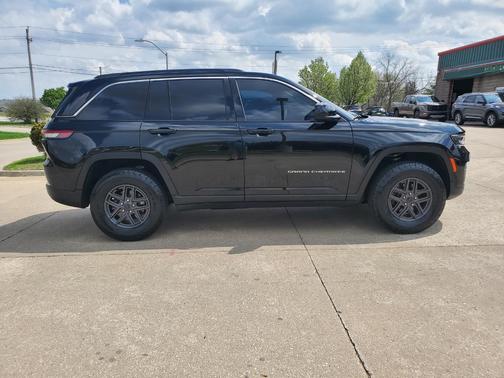 Black 2025 Jeep Grand Cherokee Laredo