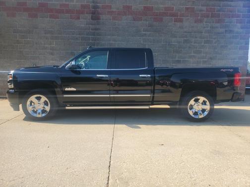 2016 Chevrolet Silverado 1500 High Country