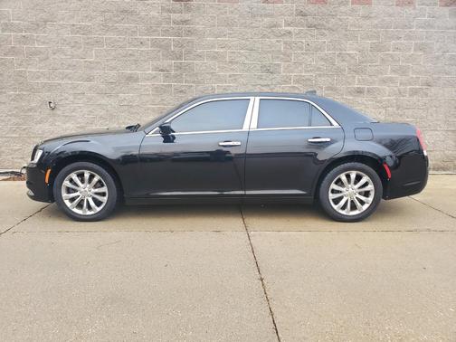 2015 Chrysler 300 Limited