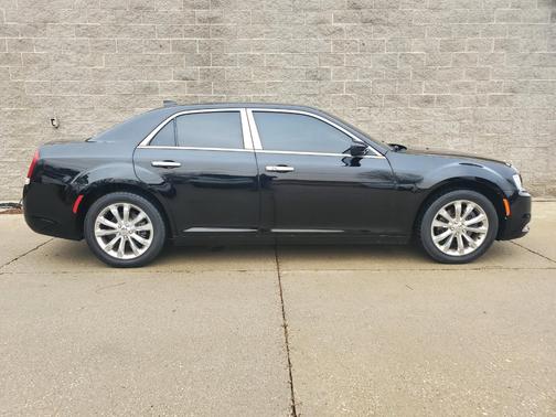2015 Chrysler 300 Limited