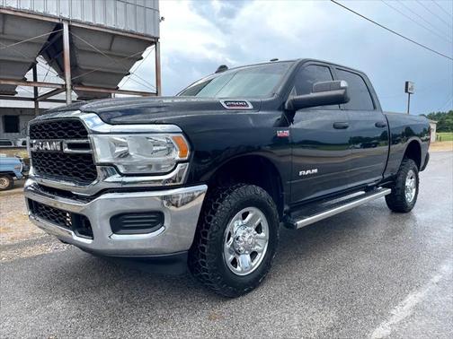 2019 RAM 2500 Tradesman Crew Cab 4x4 6'4' Box