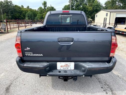 2015 Toyota Tacoma Base