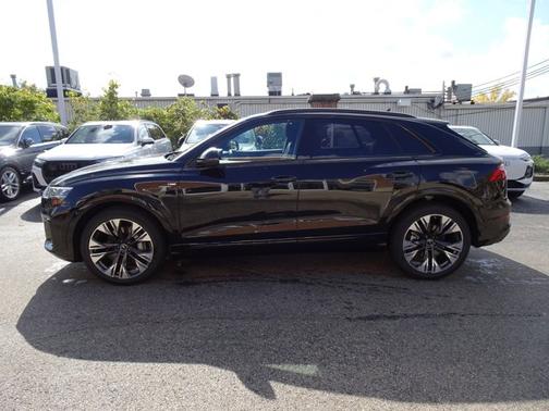 2026 Audi Q8 Premium Plus