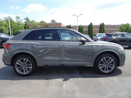 2025 Audi Q3 S line Premium