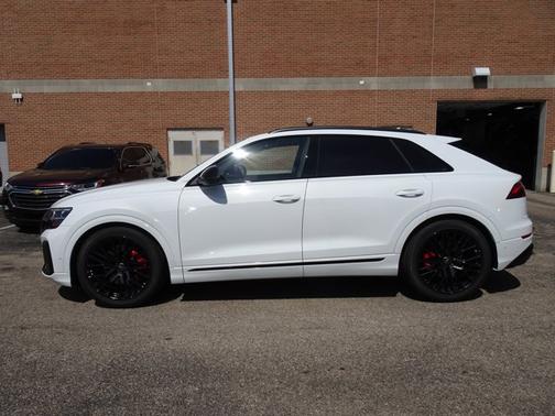 2026 Audi SQ8 Prestige