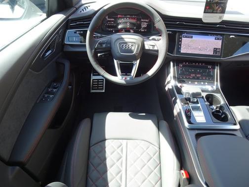 2026 Audi SQ8 Prestige