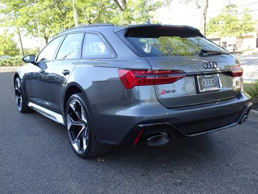 2026 Audi RS 6 Avant performance