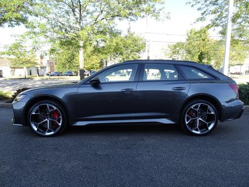 2026 Audi RS 6 Avant performance
