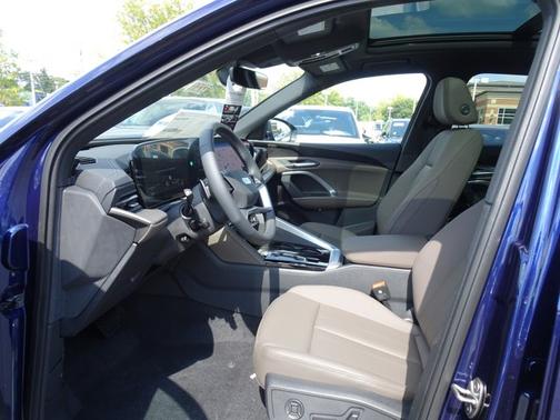 2025 Audi Q5 Premium