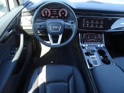 SATE SILV 2023 Audi Q7 Premium