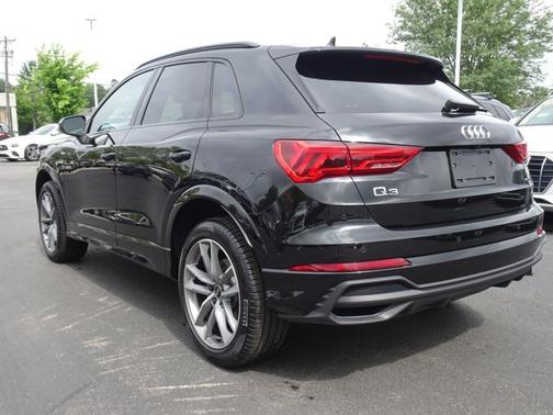 2025 Audi Q3 S line Premium