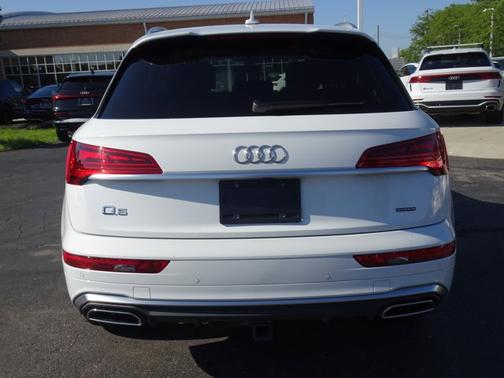 2023 Audi Q5 S line Premium Plus