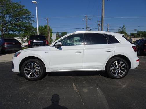 2023 Audi Q5 S line Premium Plus