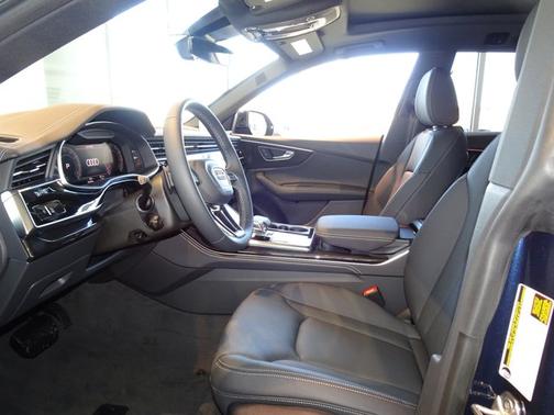 Waitomo Blue Metallic 2026 Audi Q8 Premium Plus