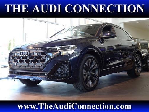 Waitomo Blue Metallic 2026 Audi Q8 Premium Plus