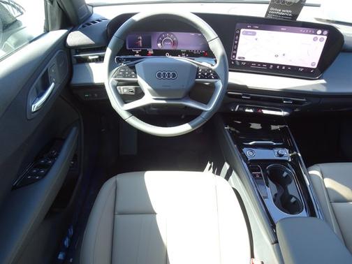 Arkona White 2026 Audi Q3 S line