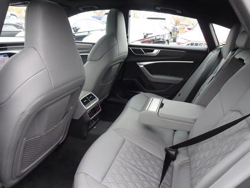 2025 Audi S7 Premium Plus