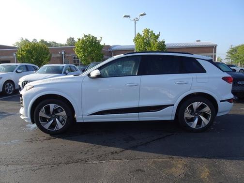 2025 Audi Q6 e-tron Premium Plus