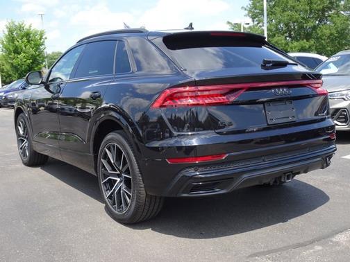 Night Black 2021 Audi Q8 Premium Plus