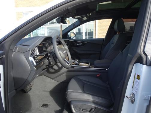 2026 Audi Q8 Premium Plus