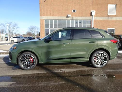 2025 Audi SQ5 Prestige